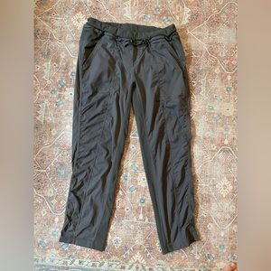 Lululemon studio dance crop